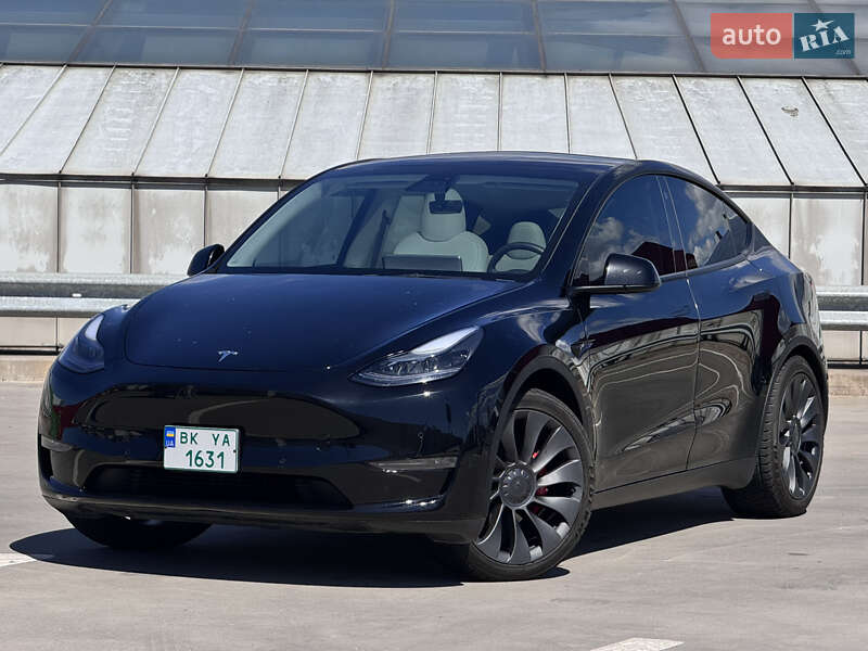 Tesla Model Y 2021