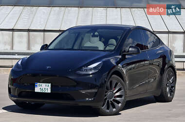 Внедорожник / Кроссовер Tesla Model Y 2021 в 