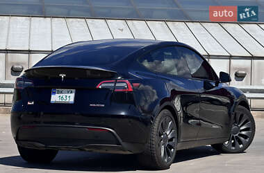 Внедорожник / Кроссовер Tesla Model Y 2021 в 