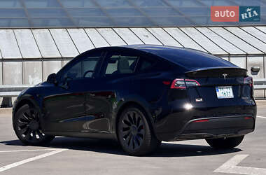 Внедорожник / Кроссовер Tesla Model Y 2021 в 