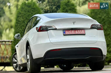 Внедорожник / Кроссовер Tesla Model Y 2023 в 