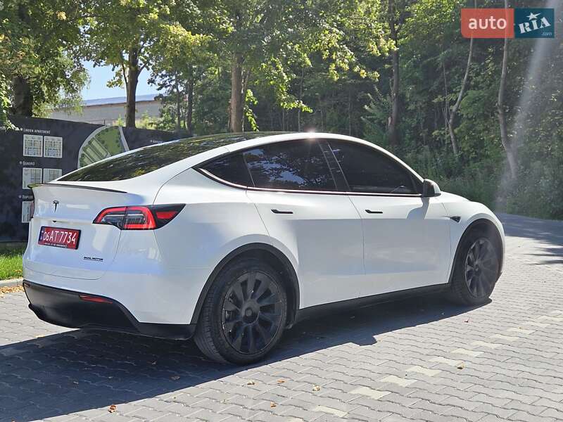 Внедорожник / Кроссовер Tesla Model Y 2023 в Тернополе