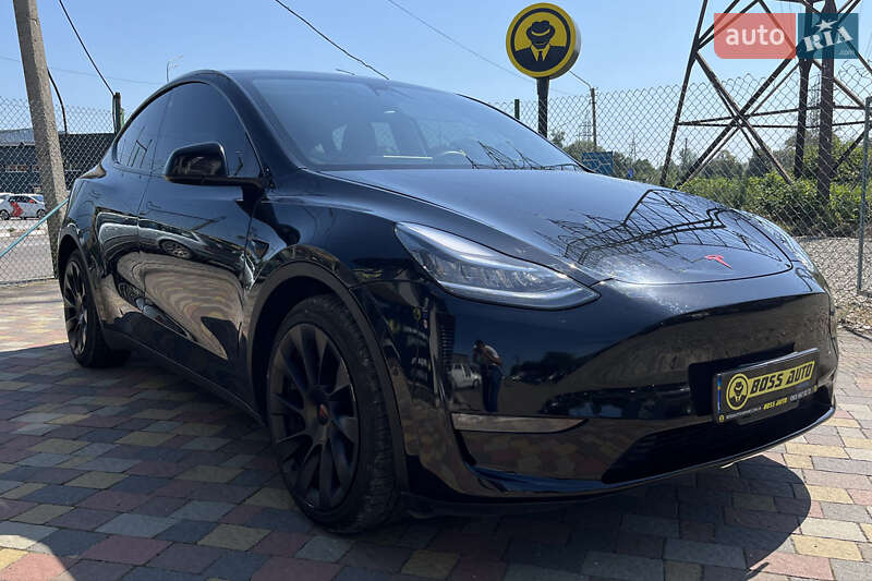 Внедорожник / Кроссовер Tesla Model Y 2021 в 