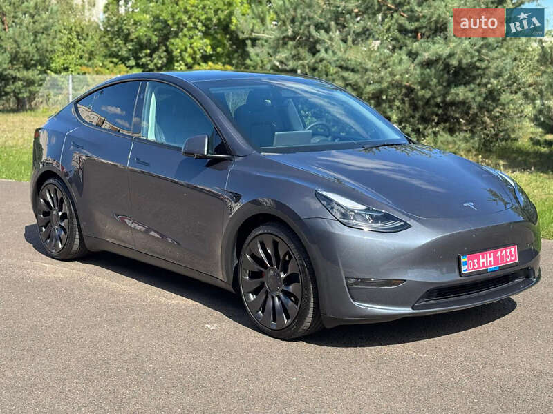 Tesla Model Y 2023