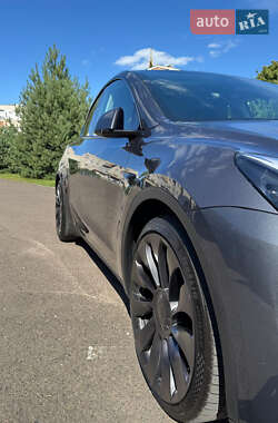 Внедорожник / Кроссовер Tesla Model Y 2023 в 