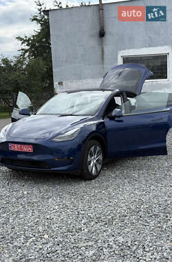 Внедорожник / Кроссовер Tesla Model Y 2023 в Стрые