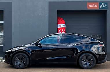 Внедорожник / Кроссовер Tesla Model Y 2025 в 