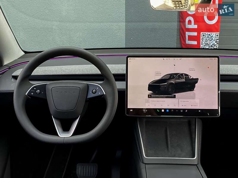 Внедорожник / Кроссовер Tesla Model Y 2025 в Киеве