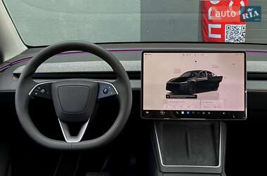 Внедорожник / Кроссовер Tesla Model Y 2025 в 