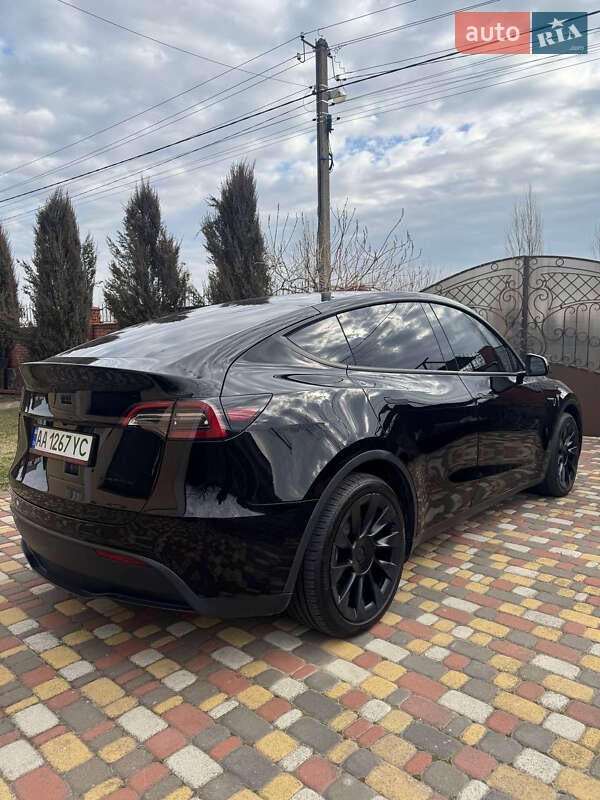 Внедорожник / Кроссовер Tesla Model Y 2022 в Киеве