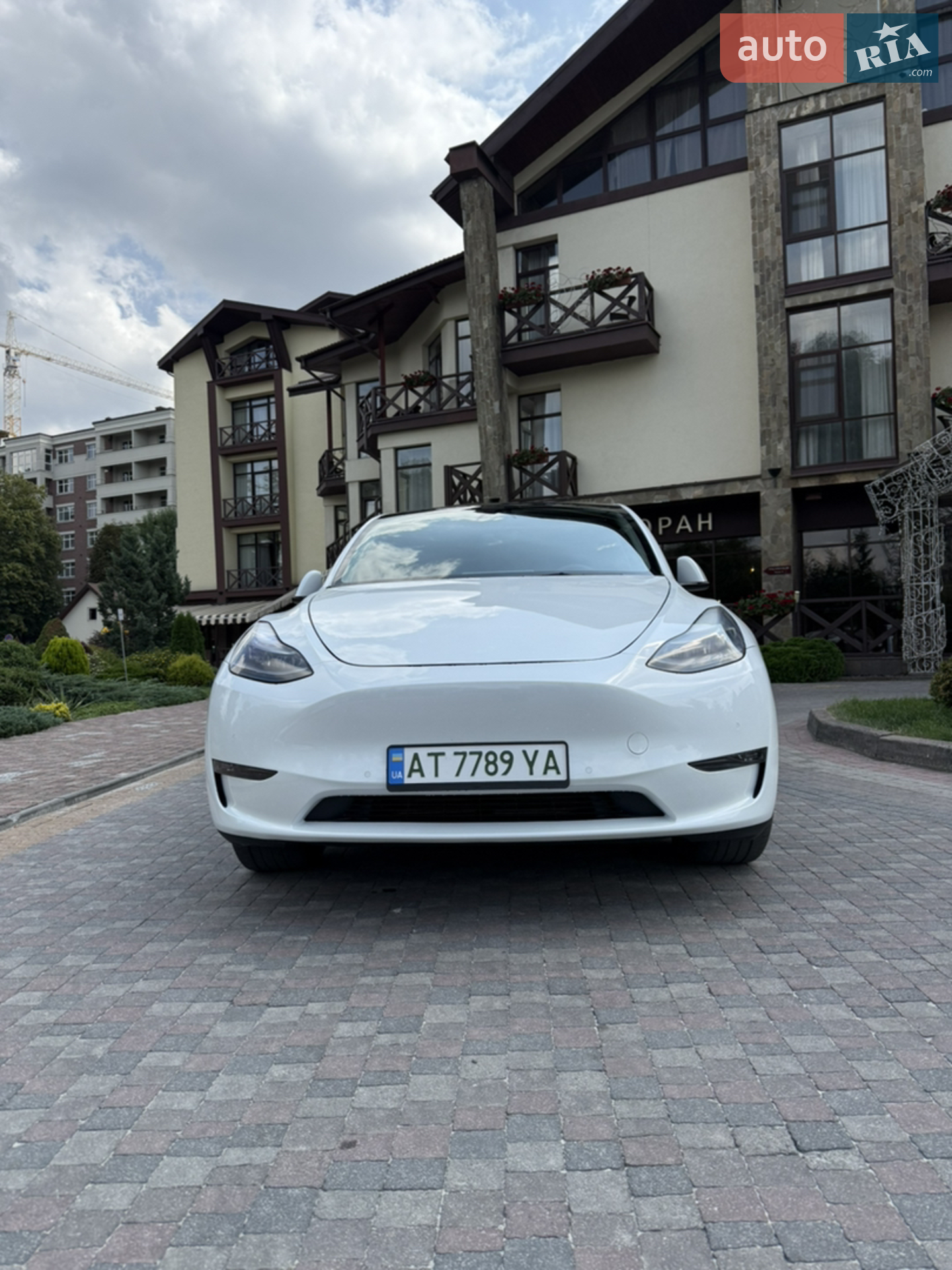 2021 Tesla Model Y - мініатюра 3