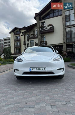 Внедорожник / Кроссовер Tesla Model Y 2021 в 