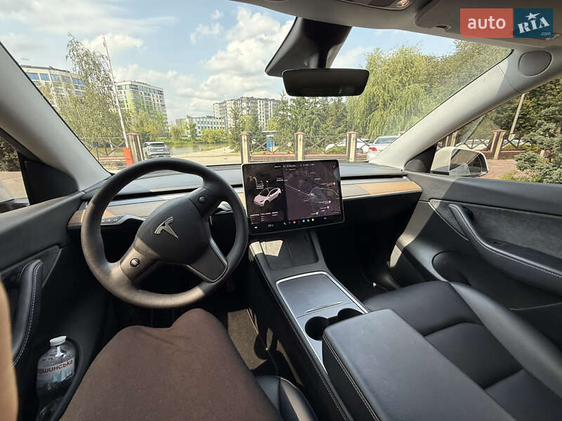 Внедорожник / Кроссовер Tesla Model Y 2021 в Ивано-Франковске