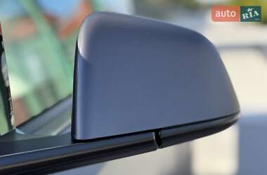 Внедорожник / Кроссовер Tesla Model Y 2022 в 