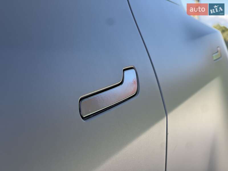 Внедорожник / Кроссовер Tesla Model Y 2022 в Киеве