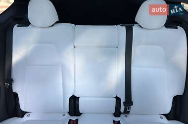 Внедорожник / Кроссовер Tesla Model Y 2022 в 