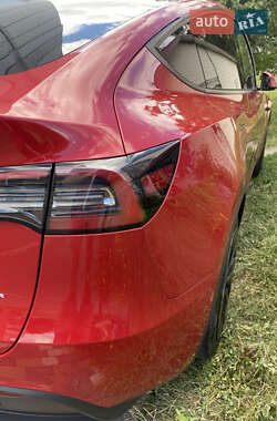 Внедорожник / Кроссовер Tesla Model Y 2023 в 