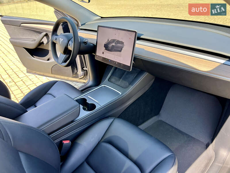 Внедорожник / Кроссовер Tesla Model Y 2023 в Одессе