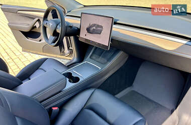 Внедорожник / Кроссовер Tesla Model Y 2024 в 