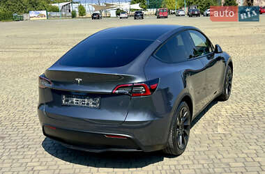 Внедорожник / Кроссовер Tesla Model Y 2024 в 