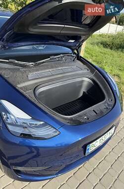 Внедорожник / Кроссовер Tesla Model Y 2022 в 