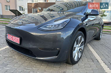 Внедорожник / Кроссовер Tesla Model Y 2021 в 