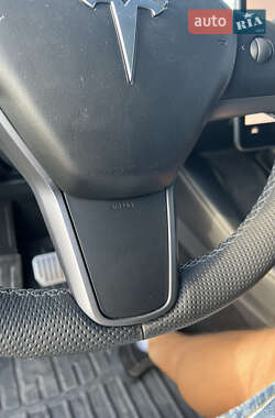 Внедорожник / Кроссовер Tesla Model Y 2023 в 