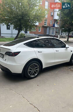 Внедорожник / Кроссовер Tesla Model Y 2023 в 