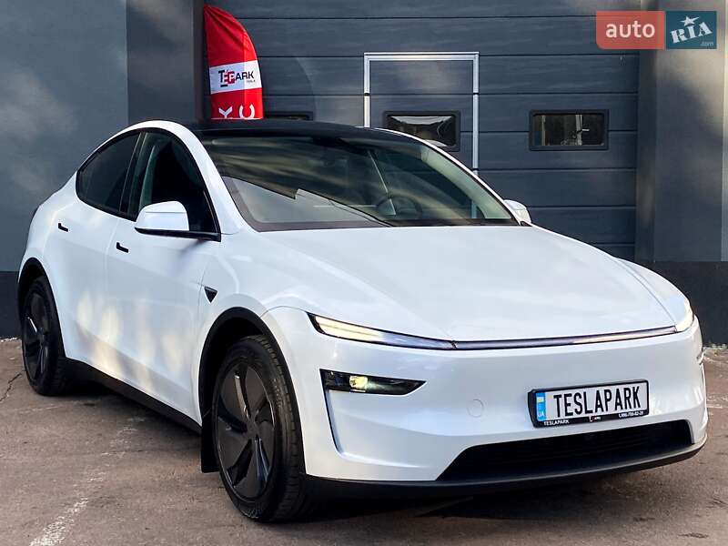 Внедорожник / Кроссовер Tesla Model Y 2025 в Киеве