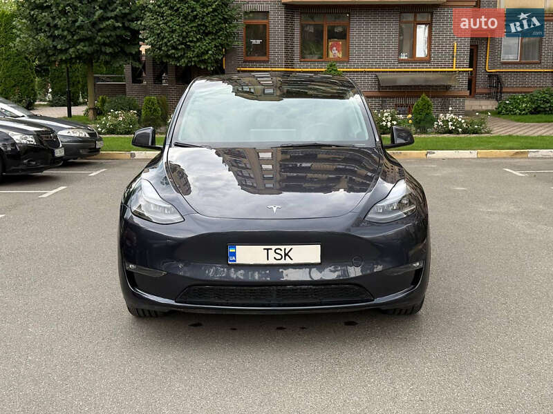 Позашляховик / Кросовер Tesla Model Y 2024 в Києві