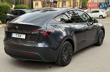 Позашляховик / Кросовер Tesla Model Y 2024 в 