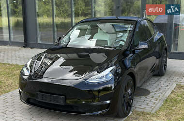 Внедорожник / Кроссовер Tesla Model Y 2023 в 