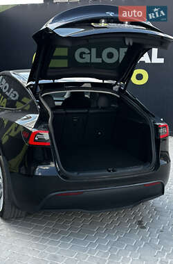 Внедорожник / Кроссовер Tesla Model Y 2023 в 