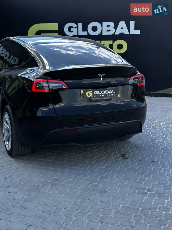 Позашляховик / Кросовер Tesla Model Y 2023 в Львові