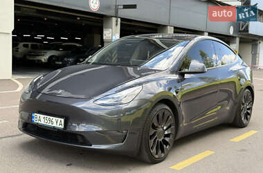 Внедорожник / Кроссовер Tesla Model Y 2021 в 