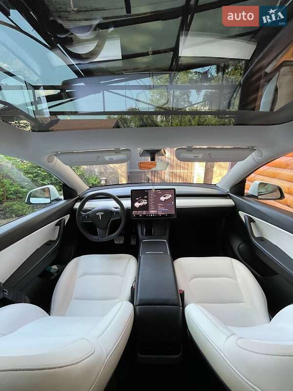 Внедорожник / Кроссовер Tesla Model Y 2021 в Днепре