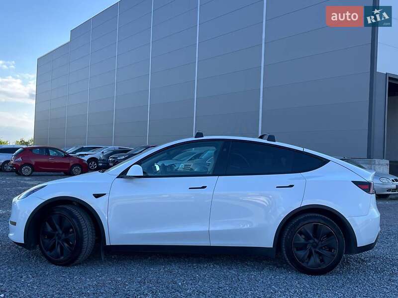 Внедорожник / Кроссовер Tesla Model Y 2024 в Львове