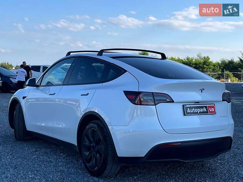 Внедорожник / Кроссовер Tesla Model Y 2024 в Львове