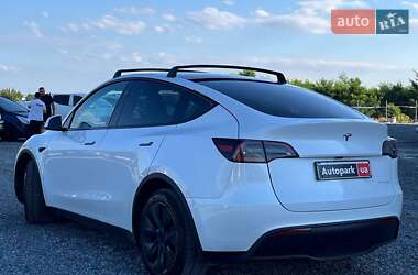 Внедорожник / Кроссовер Tesla Model Y 2024 в 