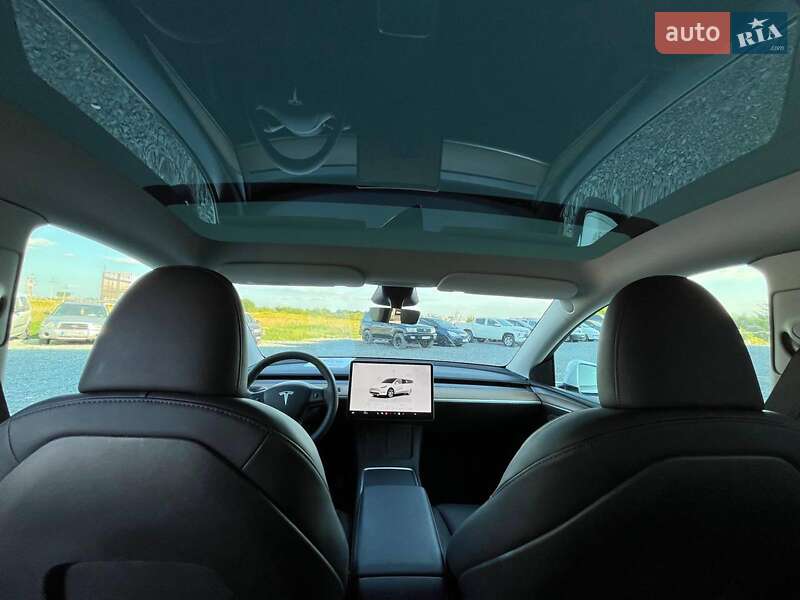 Внедорожник / Кроссовер Tesla Model Y 2024 в Львове