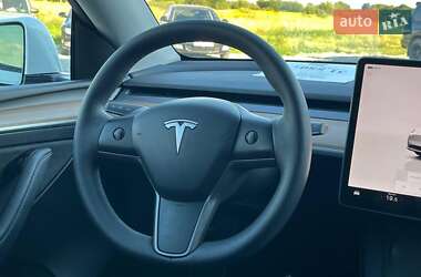 Внедорожник / Кроссовер Tesla Model Y 2024 в 