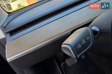 Внедорожник / Кроссовер Tesla Model Y 2023 в 