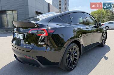 Внедорожник / Кроссовер Tesla Model Y 2021 в 