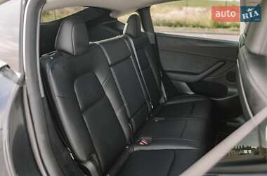 Внедорожник / Кроссовер Tesla Model Y 2024 в 