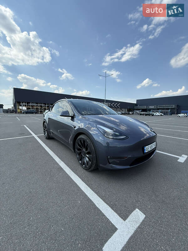 Внедорожник / Кроссовер Tesla Model Y 2023 в 