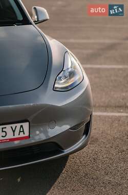 Внедорожник / Кроссовер Tesla Model Y 2024 в 
