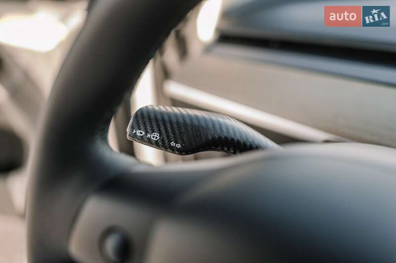 Позашляховик / Кросовер Tesla Model Y 2024 в Рівному фото 50 Позашляховик / Кросовер Tesla Model Y 2024 в Рівному