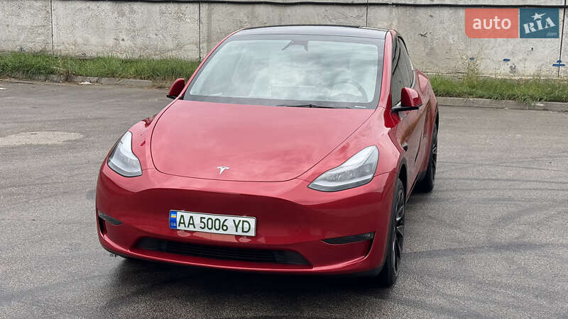 Внедорожник / Кроссовер Tesla Model Y 2023 в 