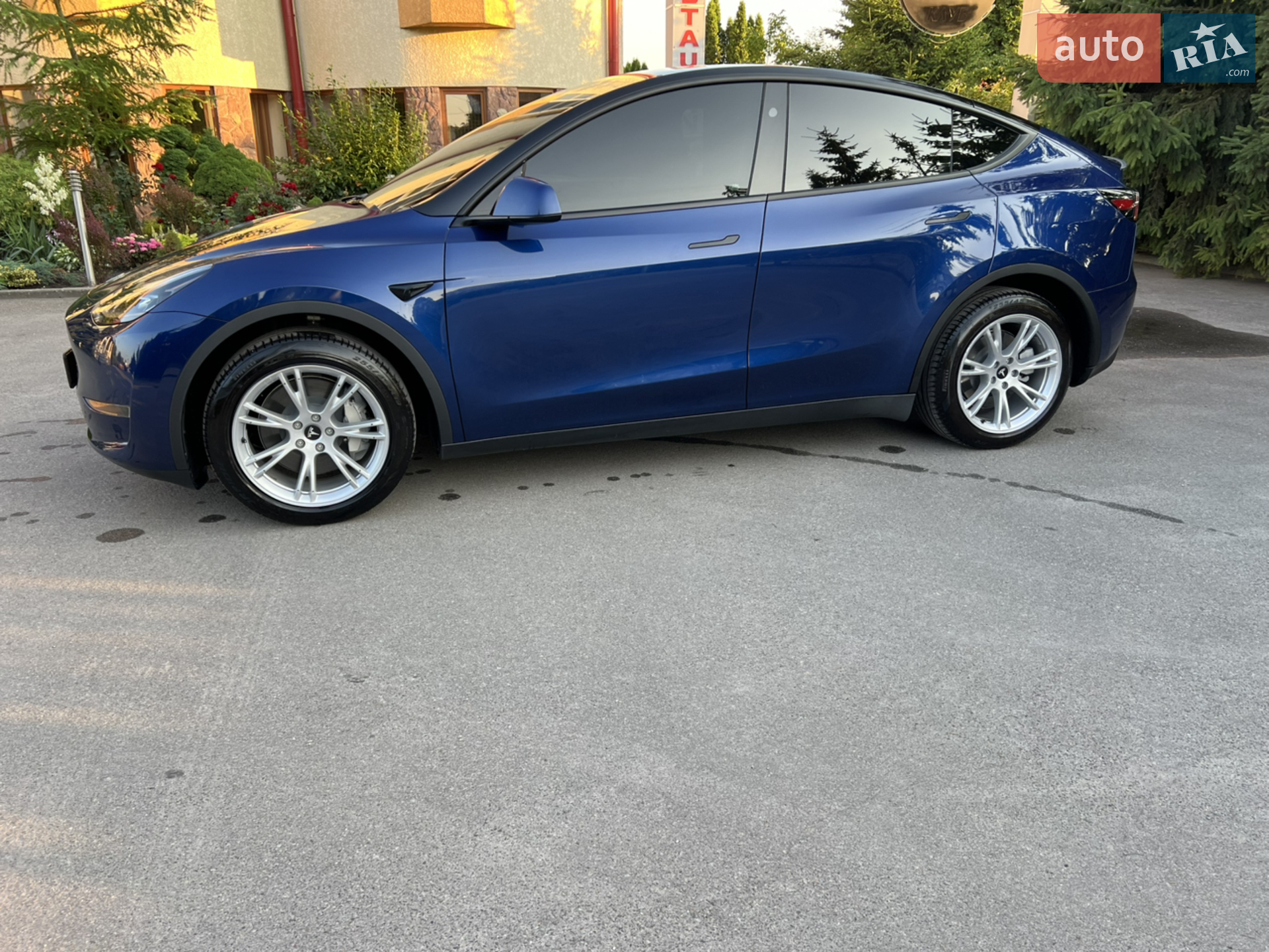 2024 Tesla Model Y - мініатюра 13