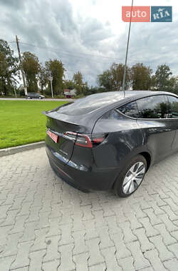 Внедорожник / Кроссовер Tesla Model Y 2024 в 